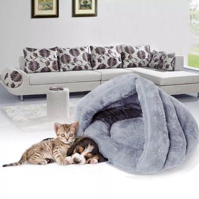 animaux devant lit pour chat snughut gris