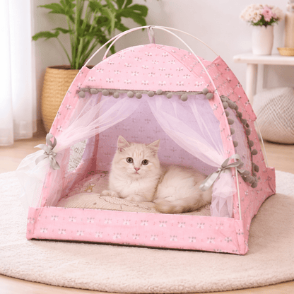 chat mignon allonge dans tente pour chat fleuri confortable rose