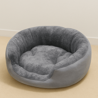 chat panier gris rond doux