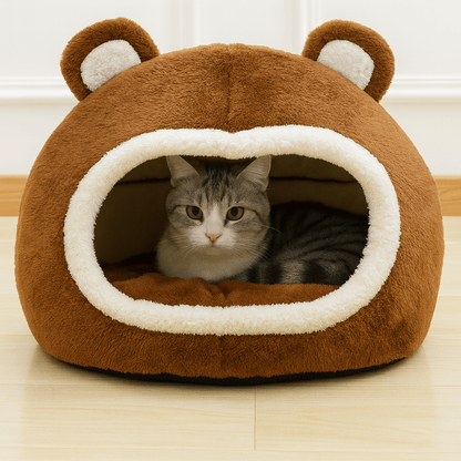 chaton couche dans niche chat design ours brun doux confortable
