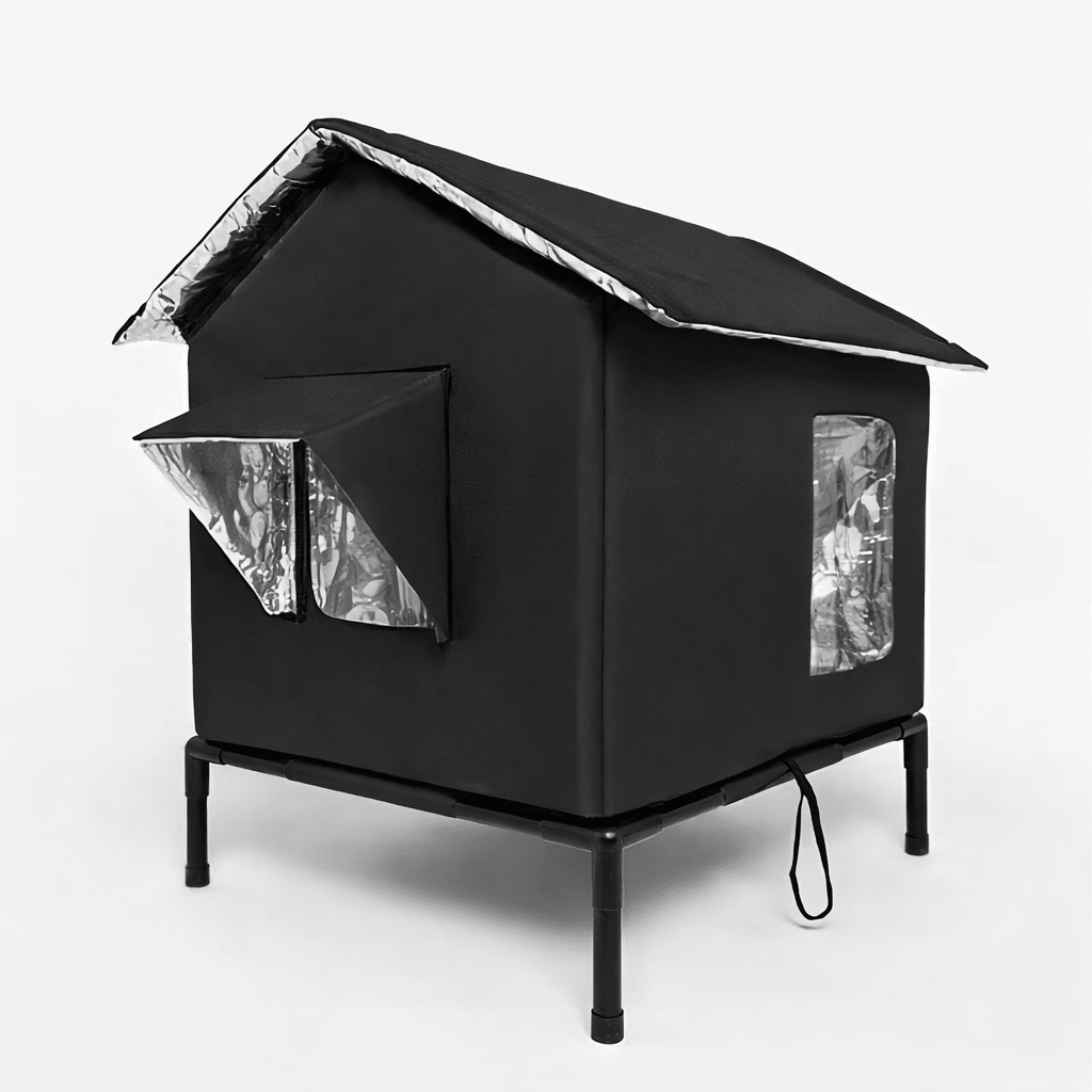 maison chat exterieur elevee isolee noire